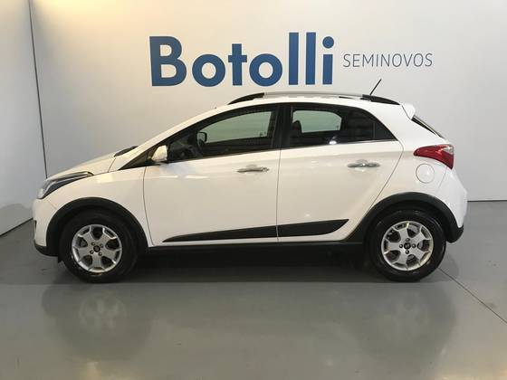 HYUNDAI HB20X 1.6 16V PREMIUM FLEX 4P AUTOMÁTICO